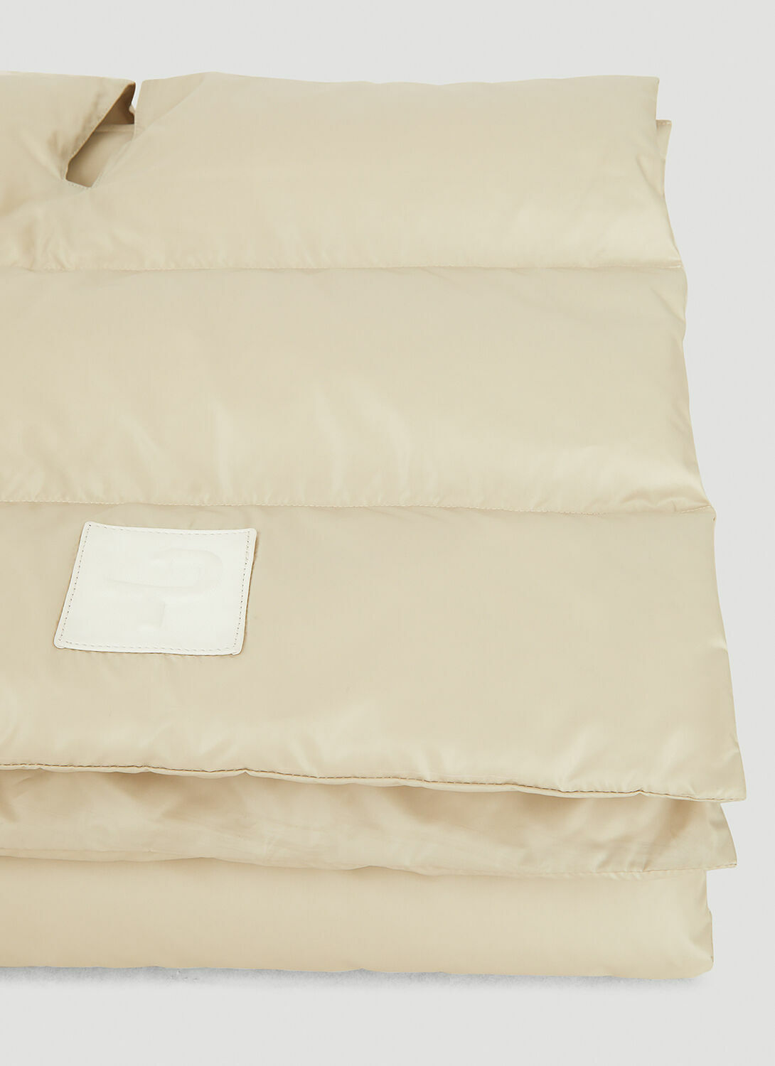 Common Leisure Puffer Blanket Scarf