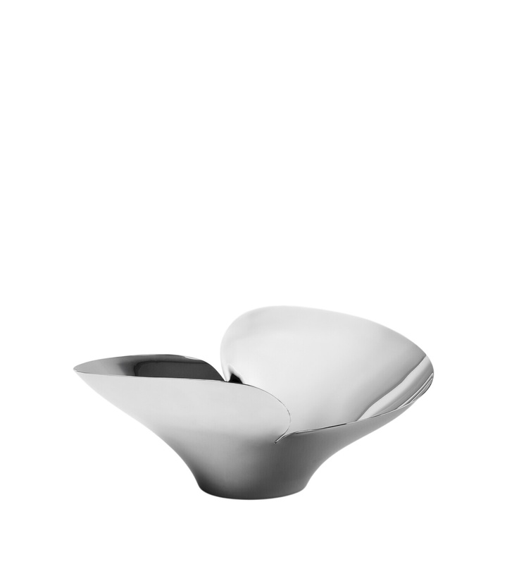 Photo: Georg Jensen Bloom stainless steel bowl by Helle Damkjær