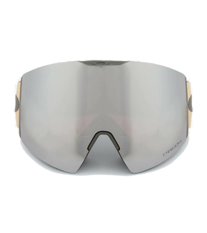 Photo: Oakley Fall Line L ski goggles