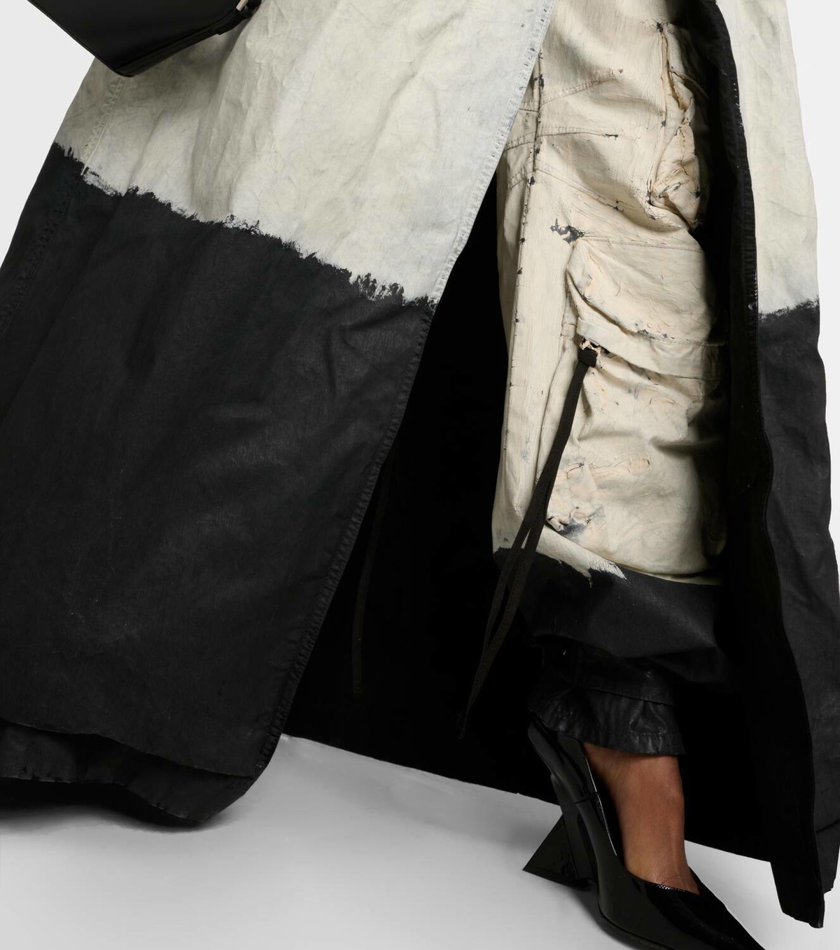 コート THE ATTICO OUTERWEAR (WCB00092WWV058AA) 248WCB44FUR2_001_2.jpg?sw=206&