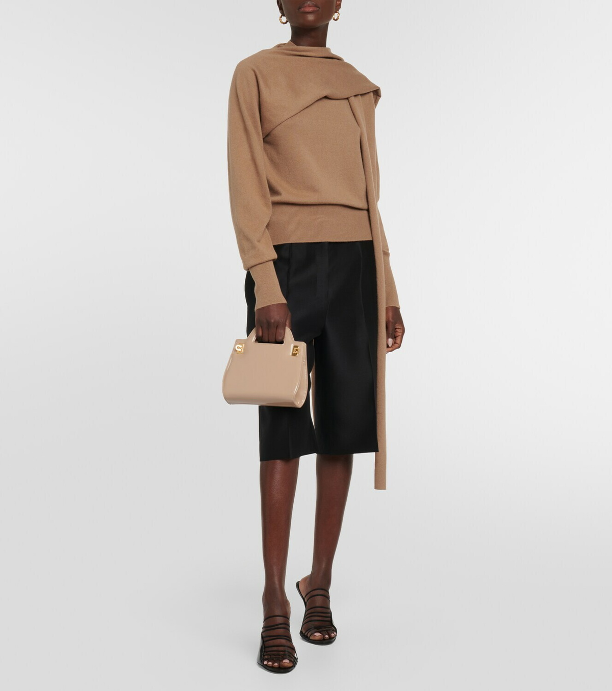 トートバッグ SALVATORE FERRAGAMO WANDA MINI BAG Wanda Mini leather tote bag in black - Ferragamo | Mytheresa
