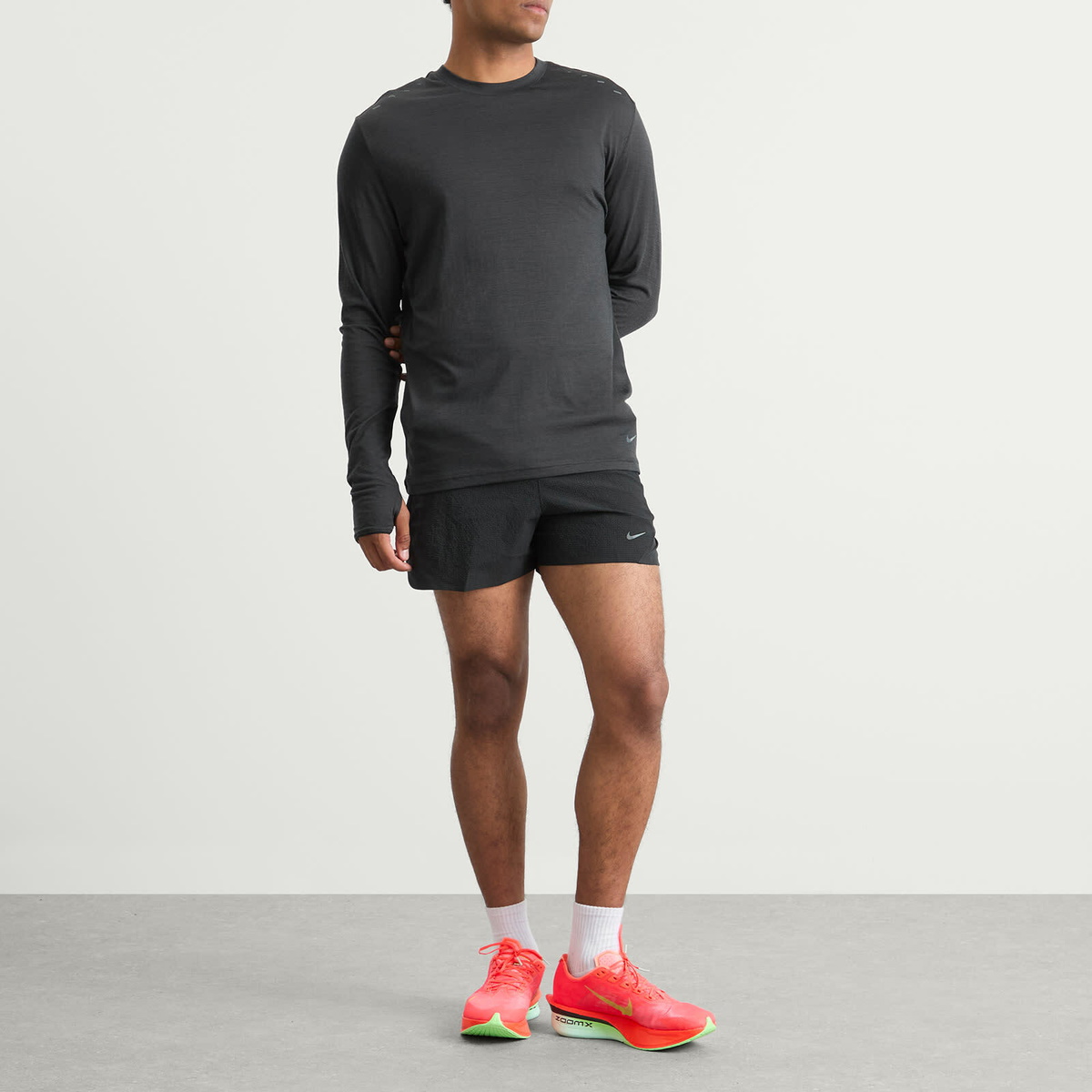 Nike Running Men's Long Sleeve Wool Top in Black/Anthracite