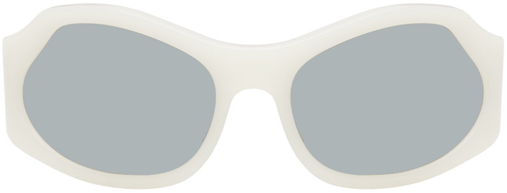 Photo: Salvatore Ferragamo White Round Sunglasses