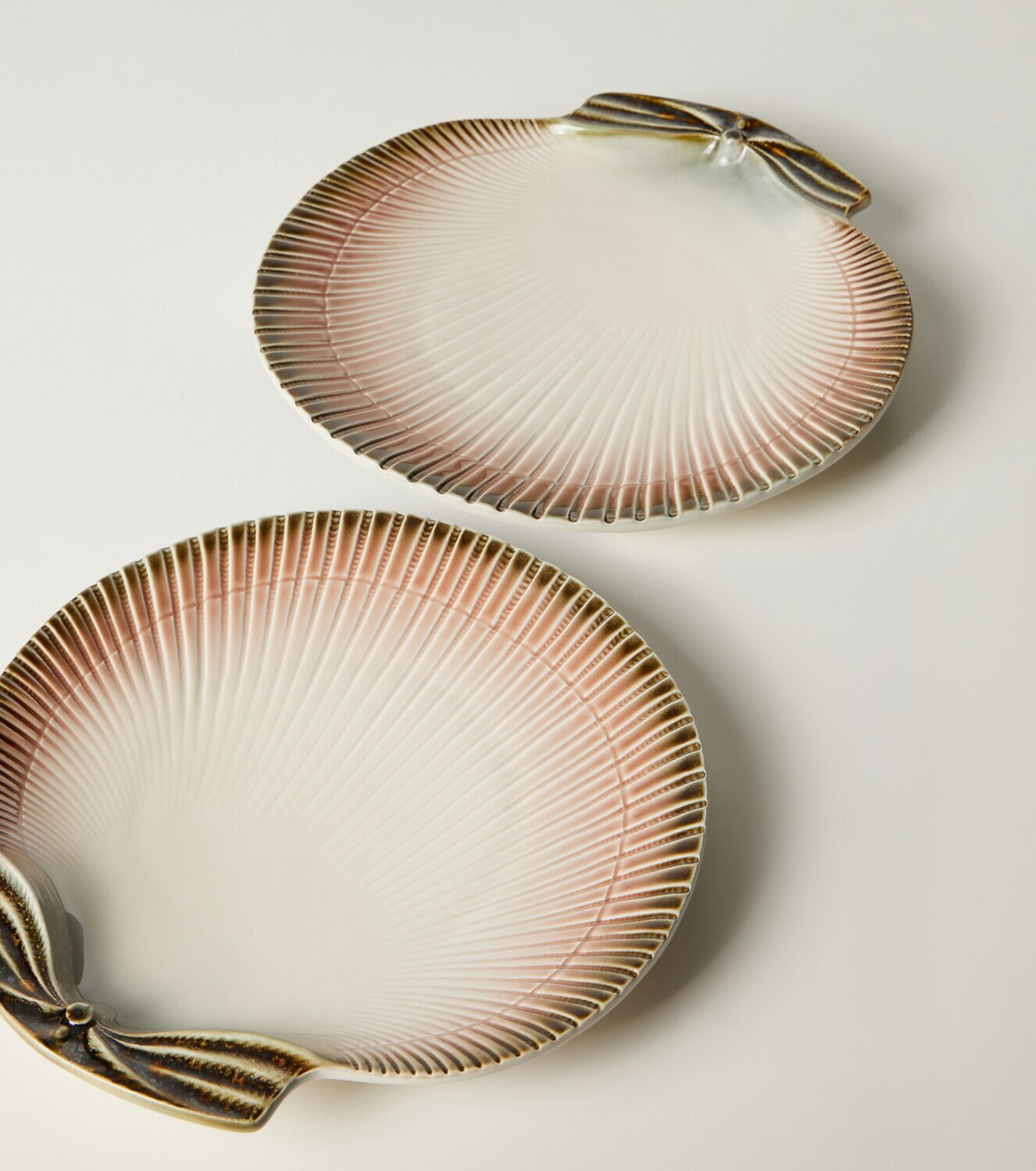 Bordallo Pinheiro Oyster & Scallops set of 4 ceramic dinner plates