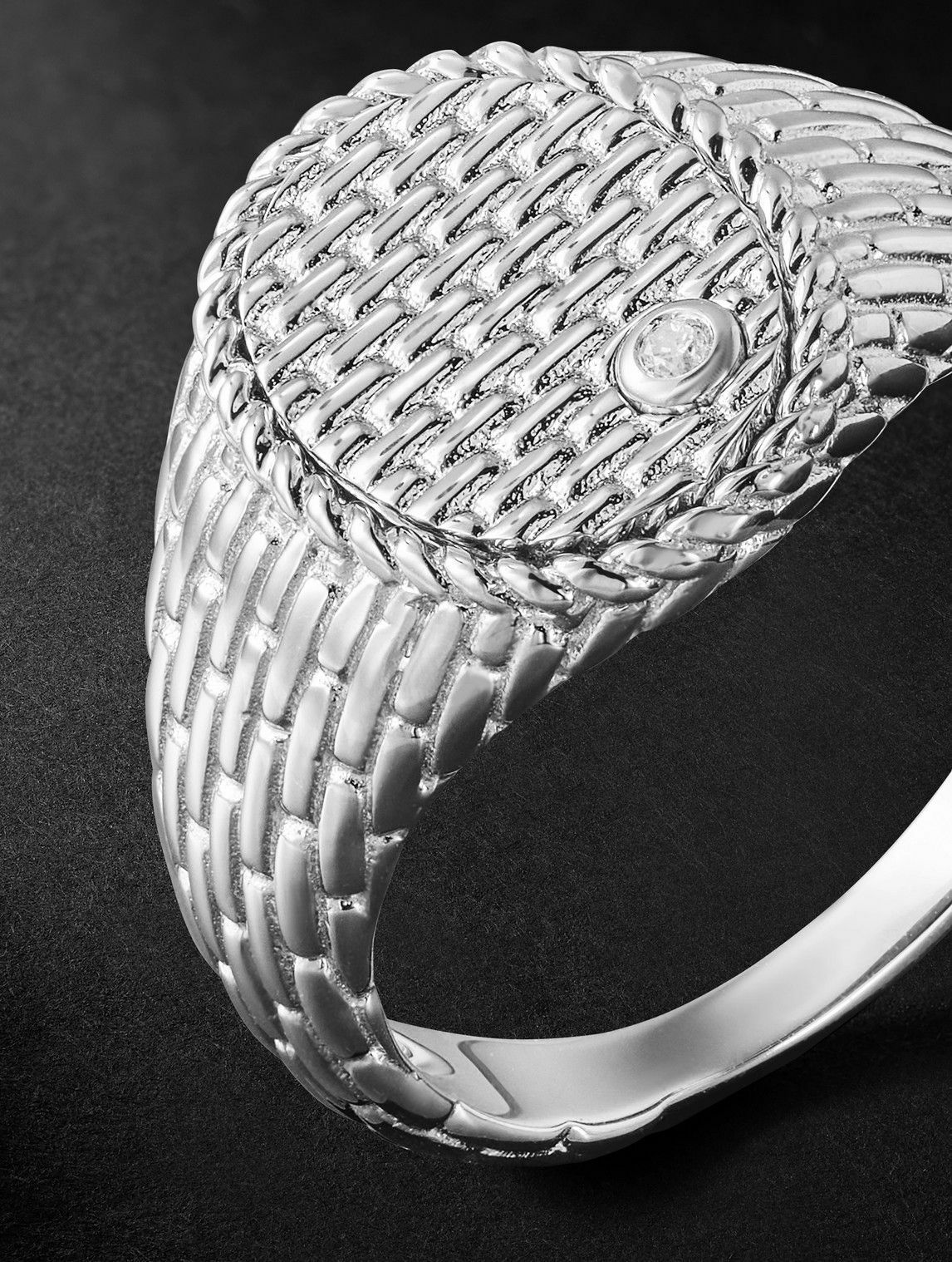 Yvonne Léon - White Gold Diamond Ring - Gold