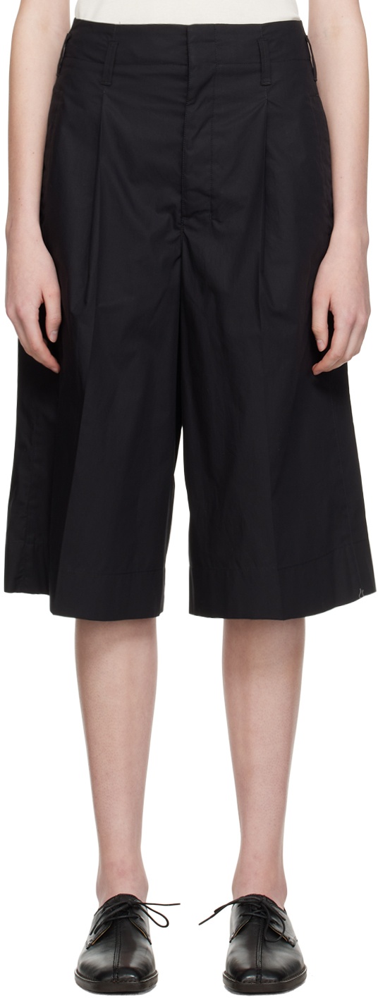Photo: LEMAIRE Black Large Pleated Shorts
