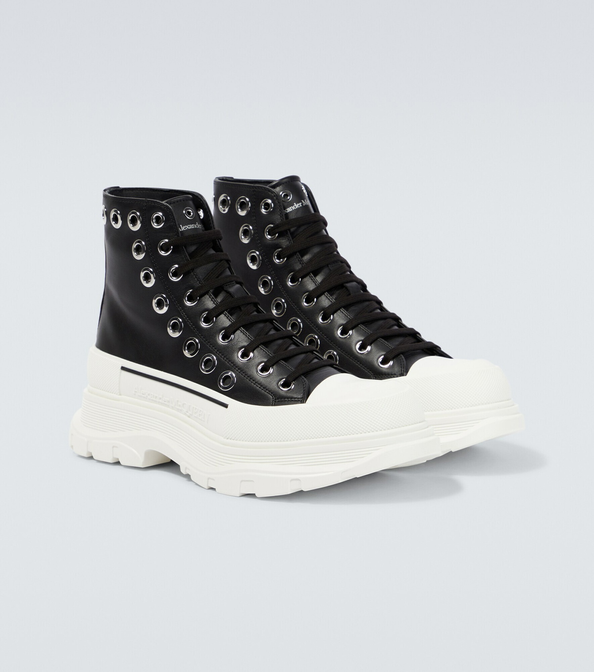 Alexander McQueen - Tread Slick leather platform sneakers  display picture 2