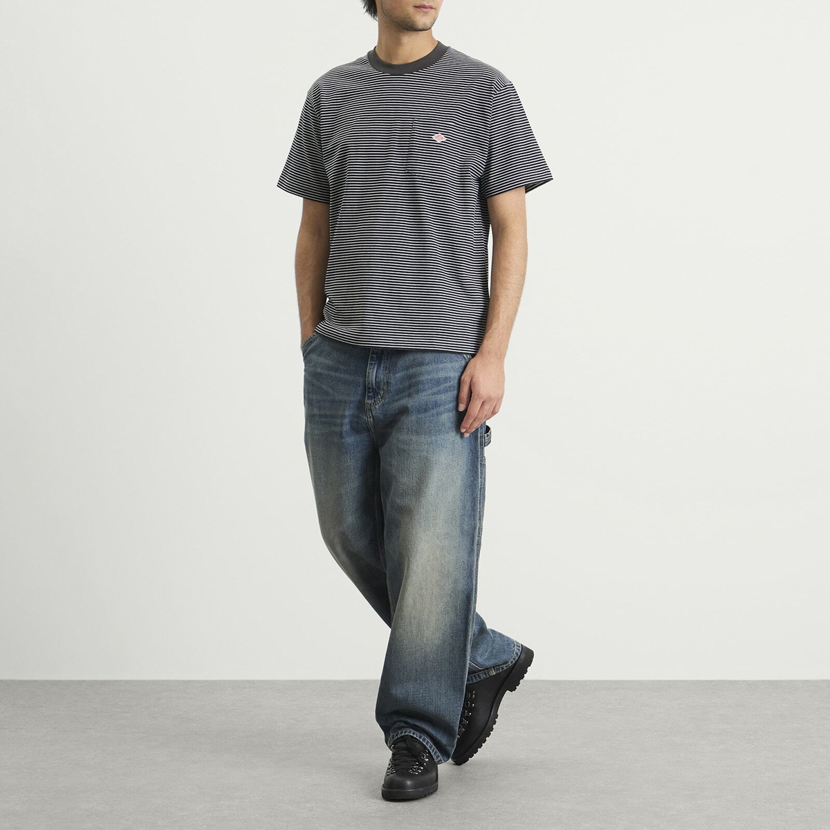 Danton Men's Pocket T-Shirt in Black/White Stripe