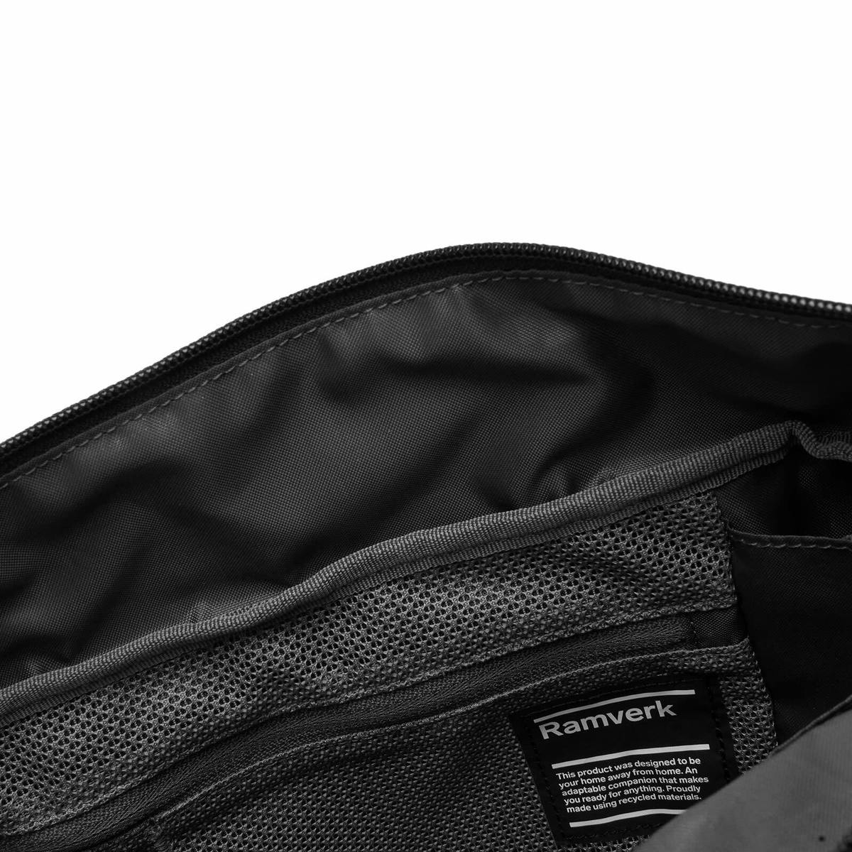 Db Journey Ramverk Pro Sling Bag - 20L in Black Out 