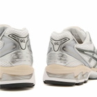 Asics GEL-Kayano 14 Sneaker in White/Graphite Grey
