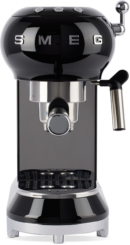 Photo: SMEG Black Espresso Manual Coffee Machine