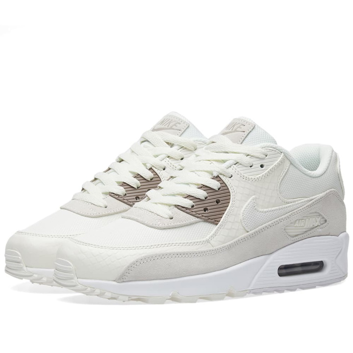 Photo: Nike Air Max 90 Premium White