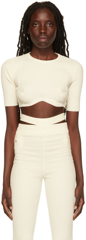 Photo: ANDREĀDAMO Off-White Cropped Sweater