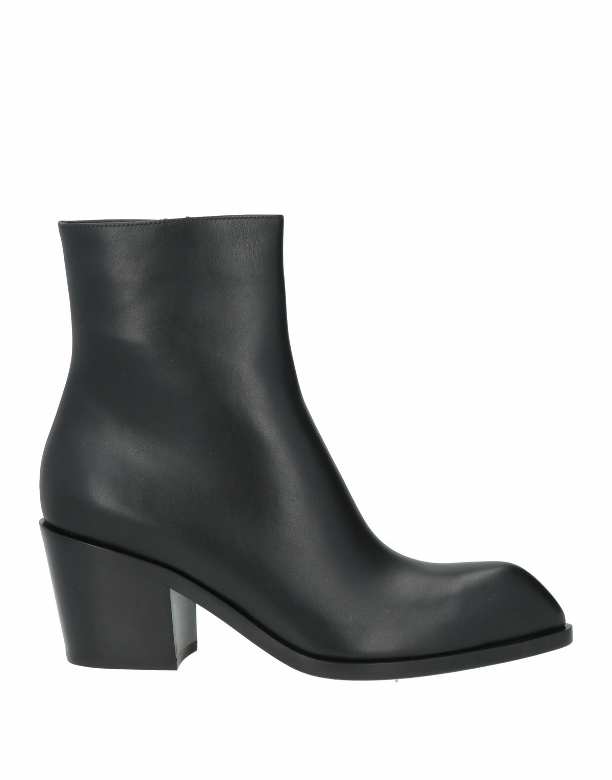 Gianvito Rossi Womens Ankle boots in Black