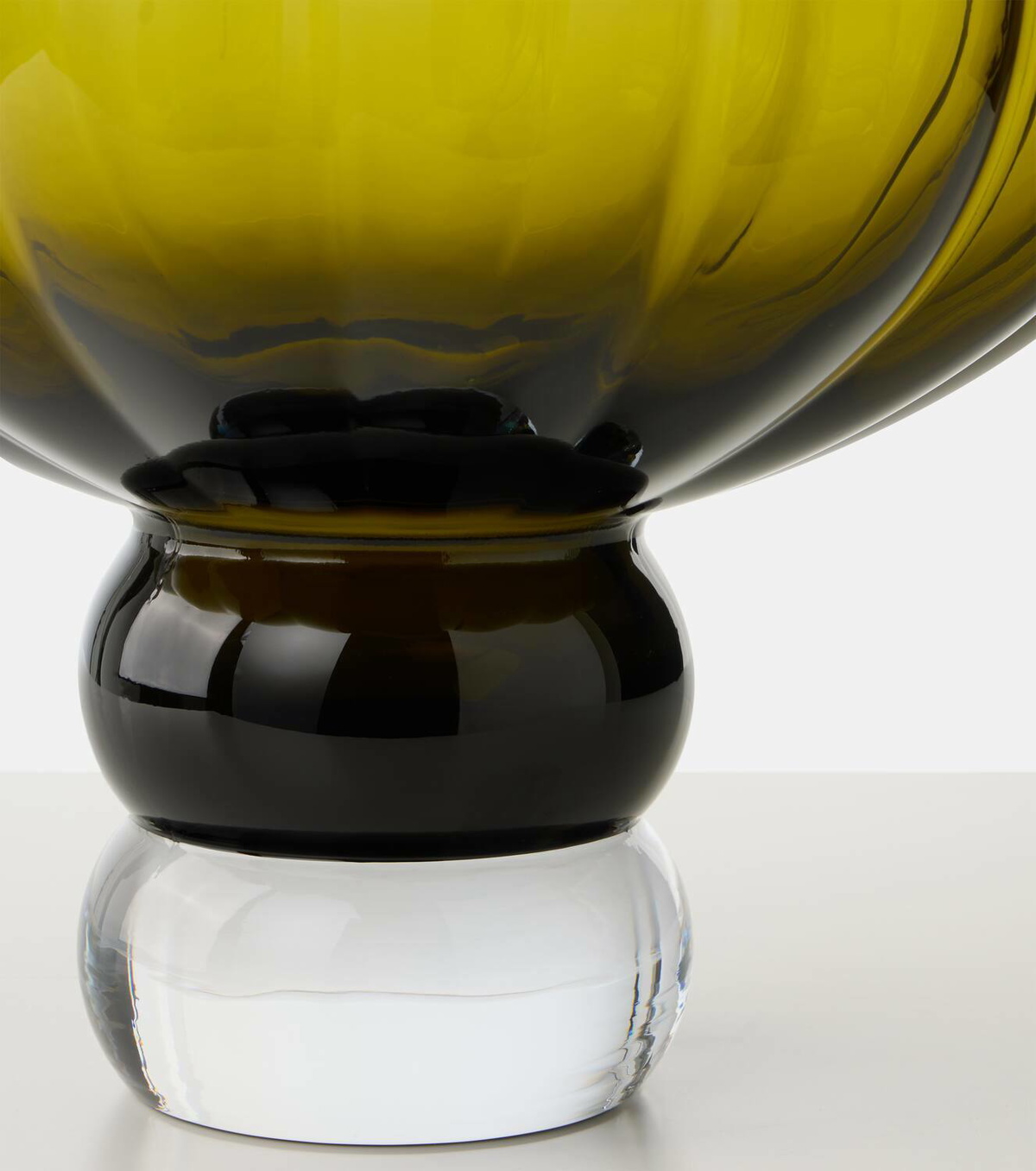 Louise Roe Balloon 03 glass vase