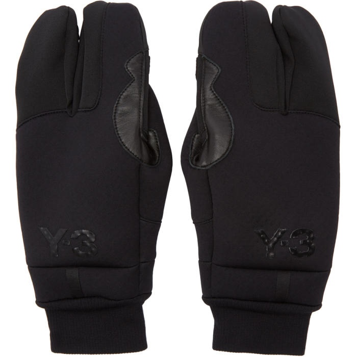 Photo: Y-3 Black Tech Gloves