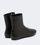 Souliers Martinez Molli leather ankle boots