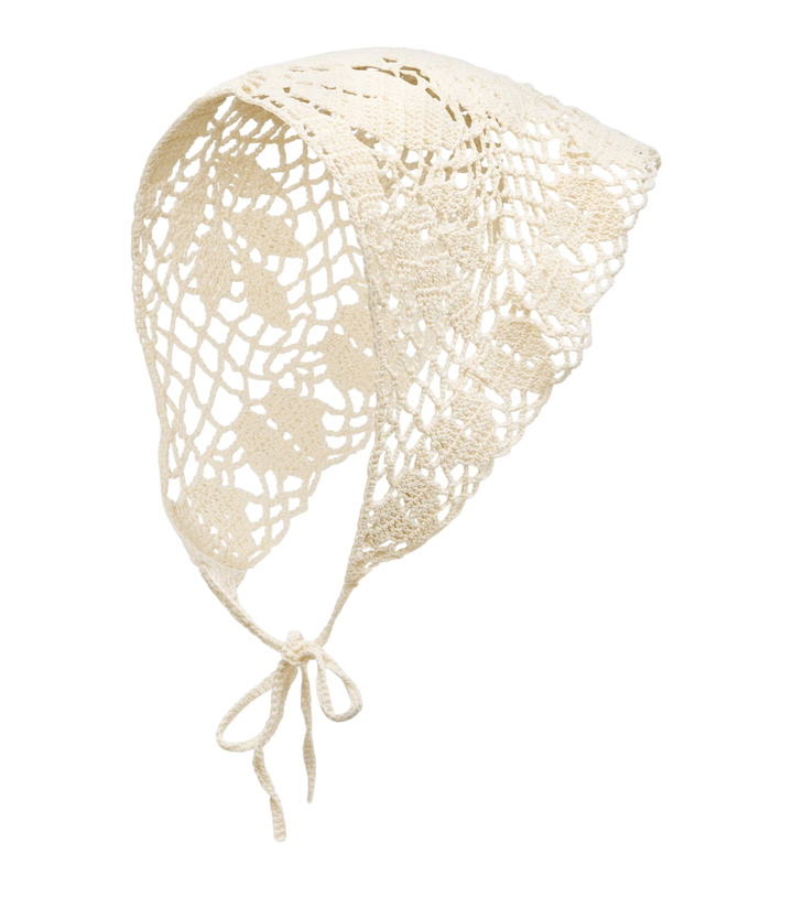 Photo: Magda Butrym Crochet cotton scarf