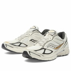 Saucony Progrid Guide 7 Sneaker in Onyx/Gold