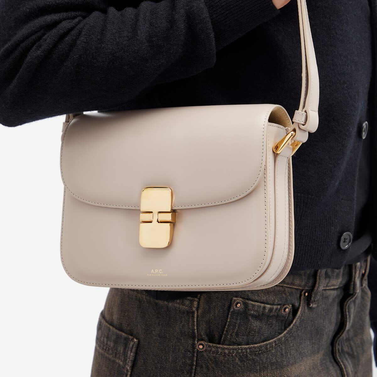 【送料&関税込】A.P.C. grace Small Beige Shoulder Bag With C Grace Small bag | Smooth box leather | A.P.C. Accessories