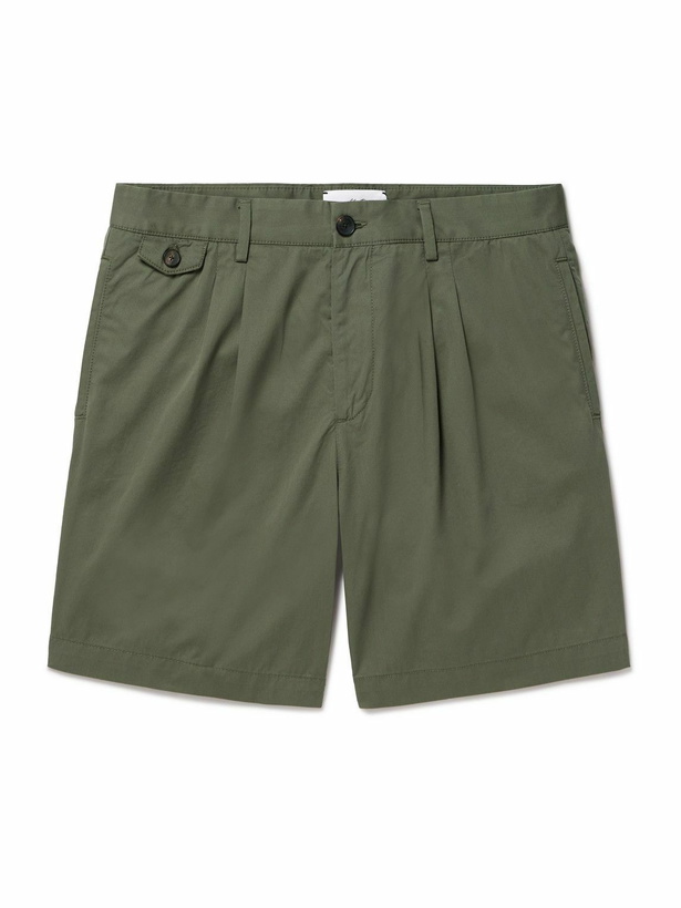 Photo: Mr P. - Straight-Leg Pleated Organic Cotton-Poplin Shorts - Green