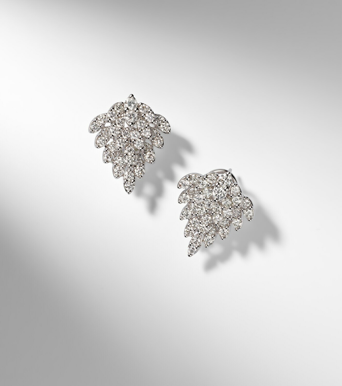Anita Ko Nowflake 18kt white gold (750/1000) earrings with diamonds