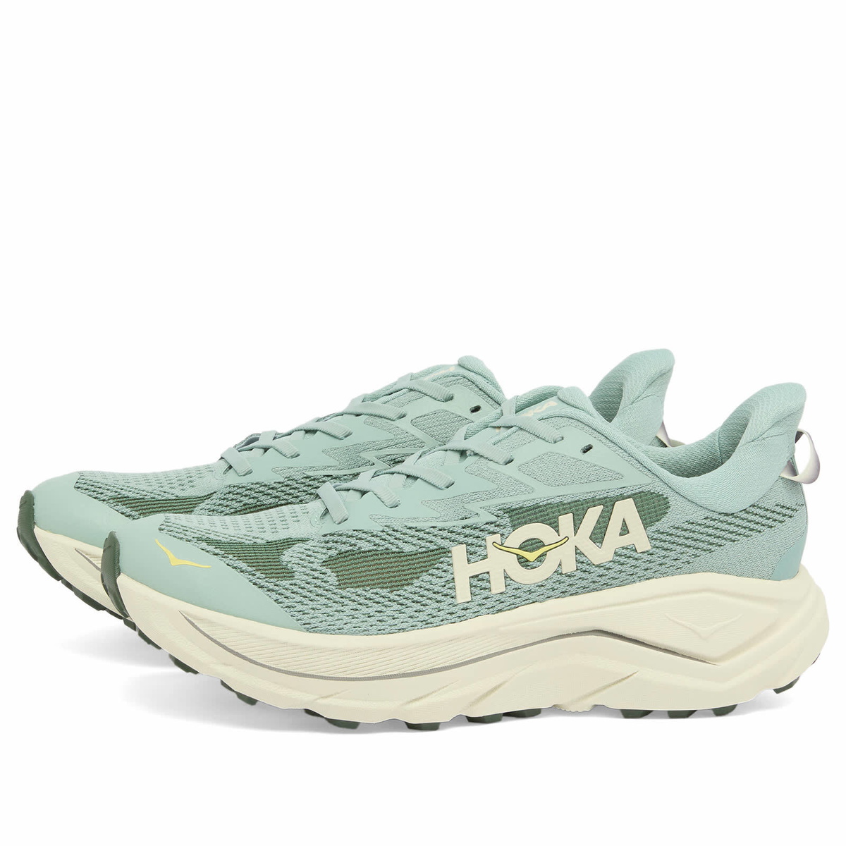HOKA ONE ONE M Challenger 8 Sneaker in Jade/Truffle Salt