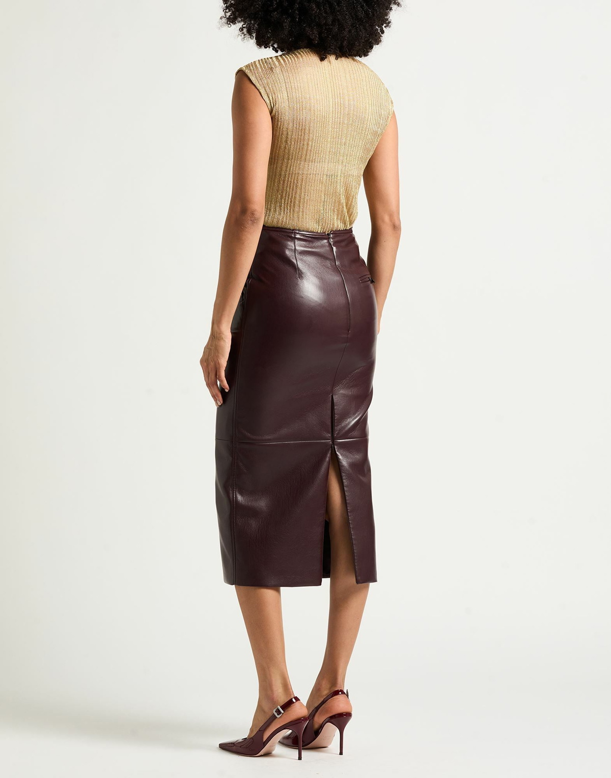 Sapio Womens Sweater in Gold