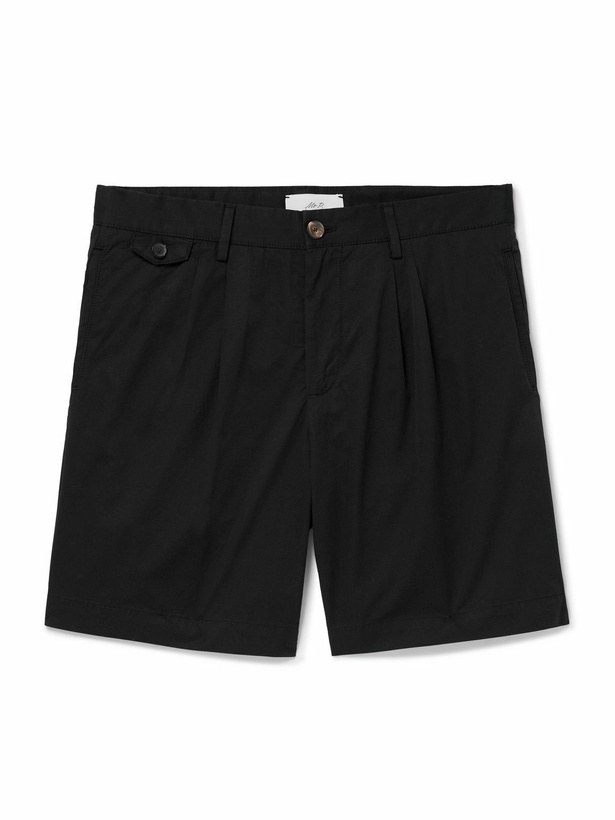 Photo: Mr P. - Straight-Leg Pleated Organic Cotton-Poplin Shorts - Black