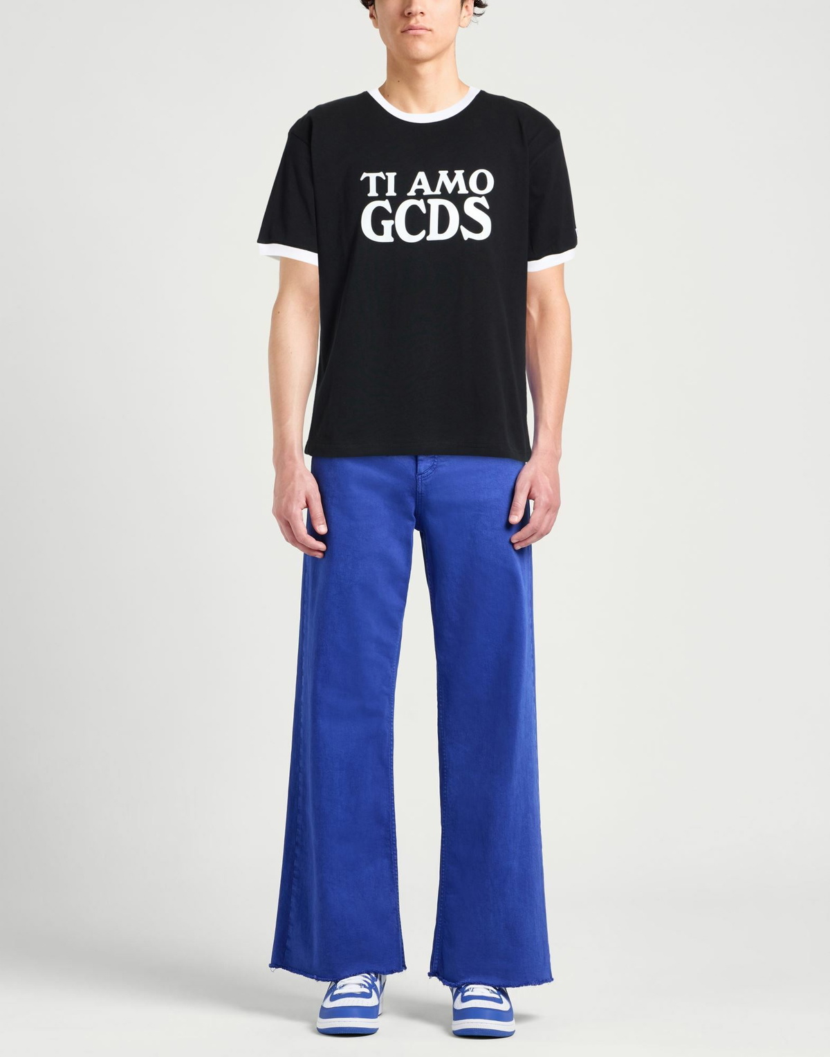Gcds Mens T-shirt in Black