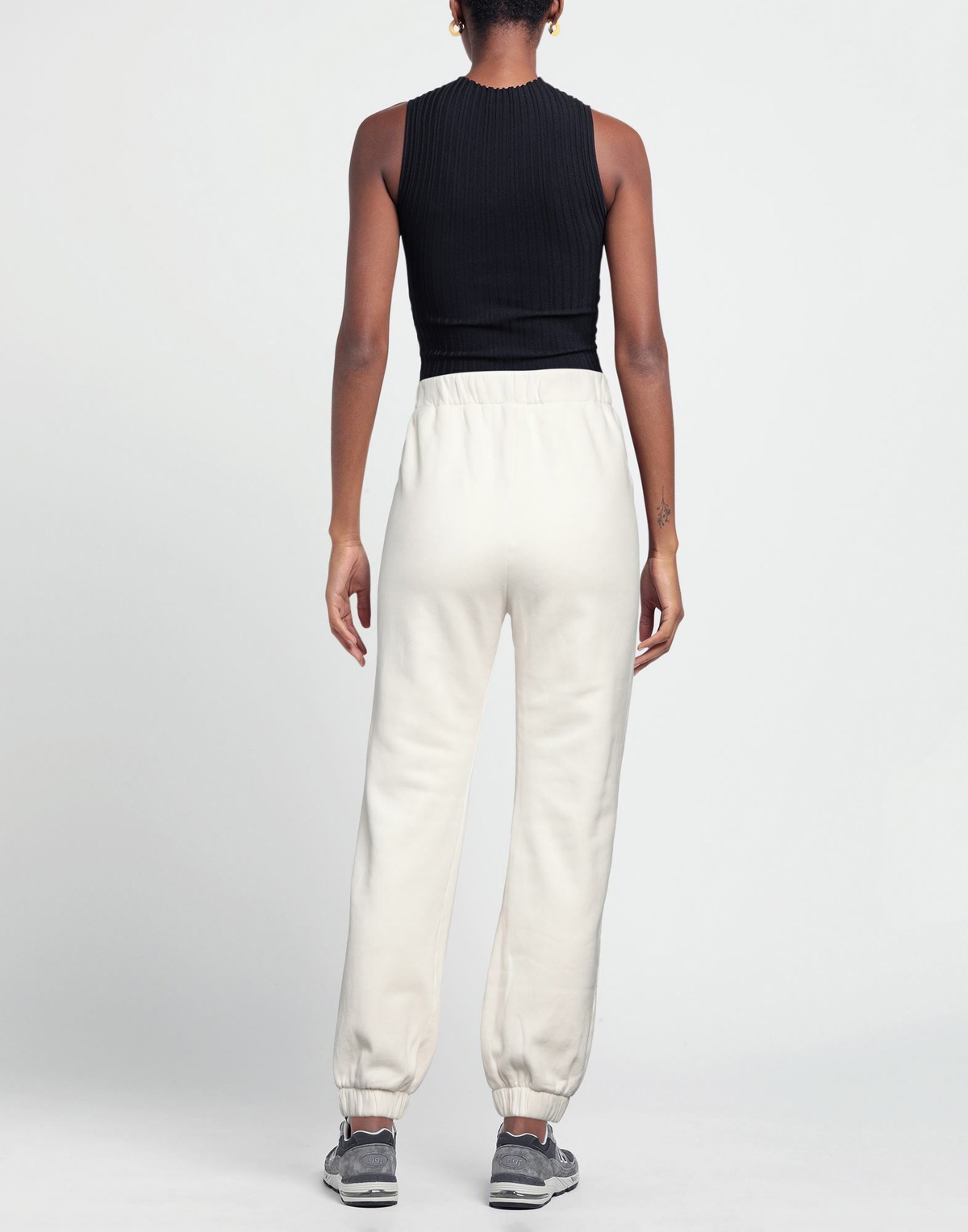 Alessia Santi Womens Pants in Off white