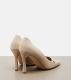 Manolo Blahnik Quantapla suede pumps