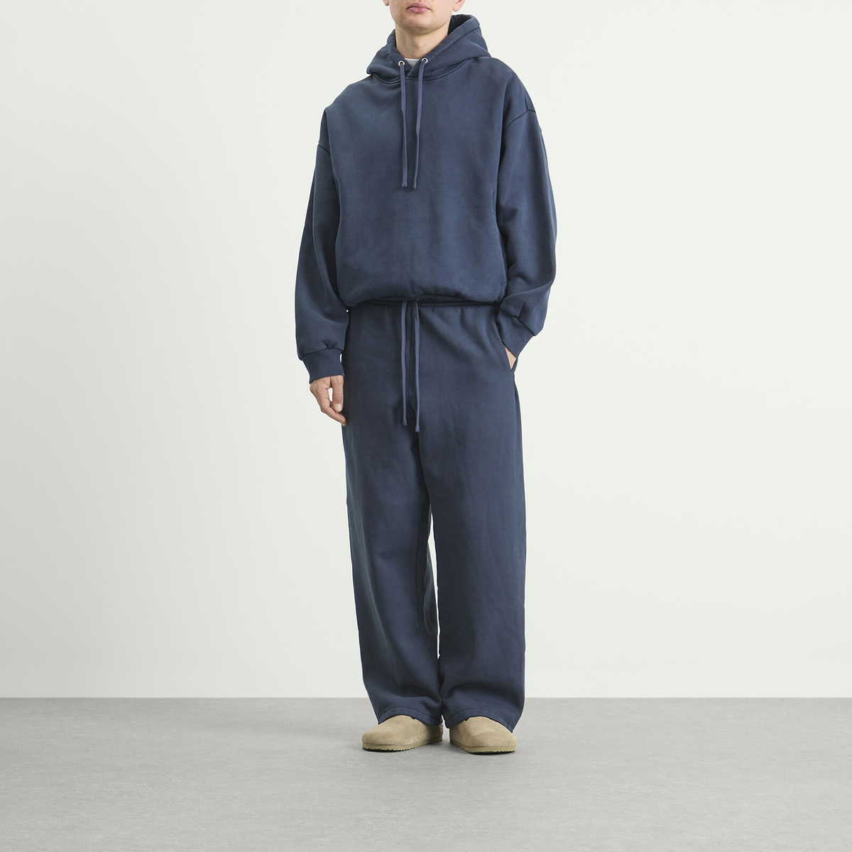 SKIMS Men's Relaxed Garment Dyed Straight Sweatpants in Navy