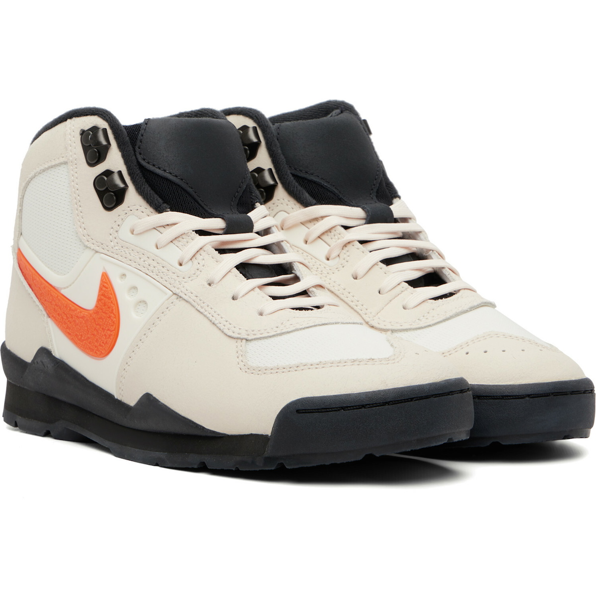 Nike Beige Baltoro Sneakers