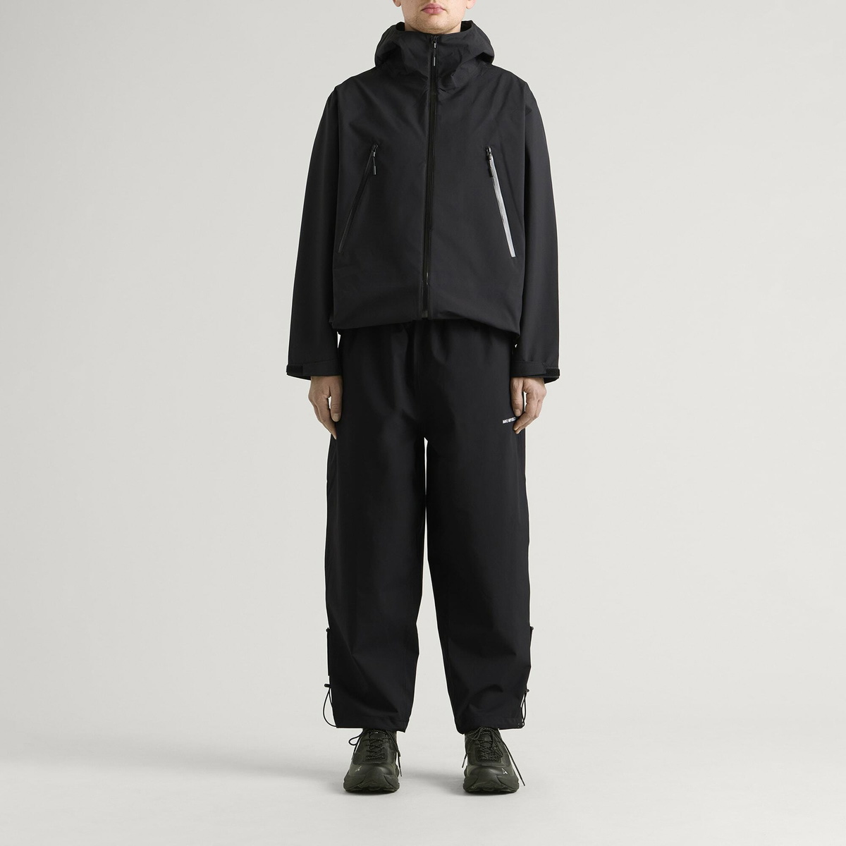 MKI Men's V3 Shell Track Pants in Black