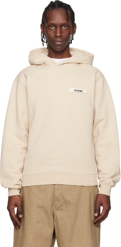 Photo: JACQUEMUS Beige 'The Gros Grain' Hoodie