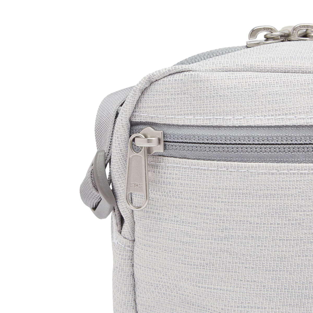 The North Face Women's Jester Crossbody Bag in Tnf White/Metallic 