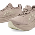 Asics Running GEL-NIMBUS 27 in Fawn/Birch