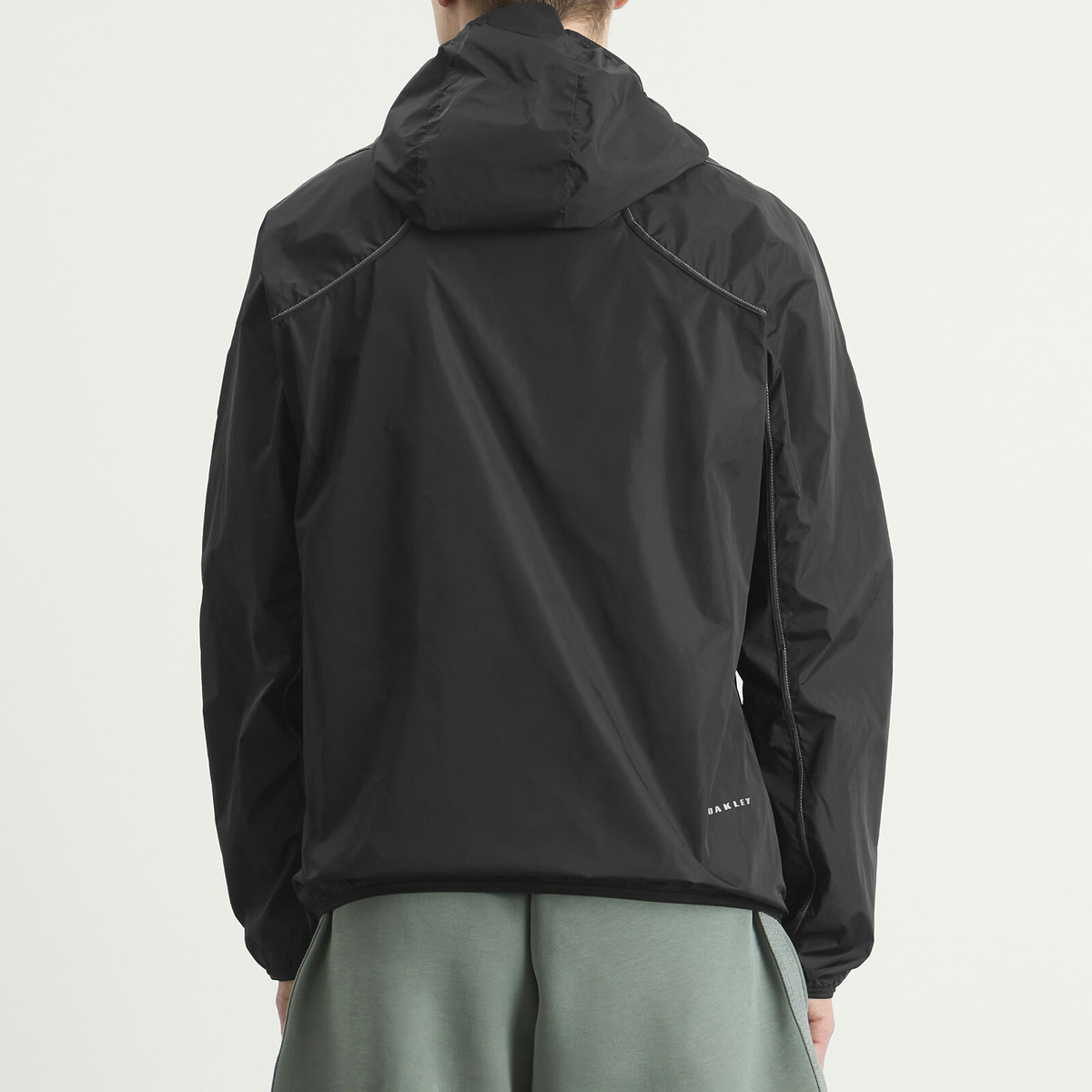 Oakley Men's Edge Force Windbreaker in Pitch Black