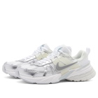 Nike Women's W V2K Run Sneakers in White/Silver/Platinum