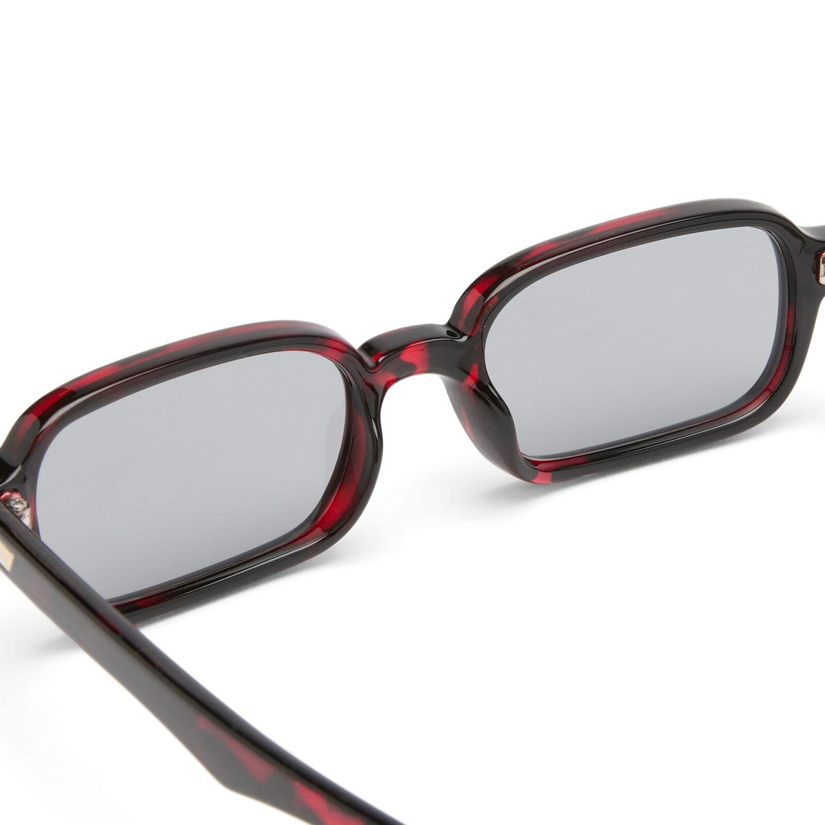 Le Specs Pilferer Sunglasses in Cherry Tort/Smoke Tint 