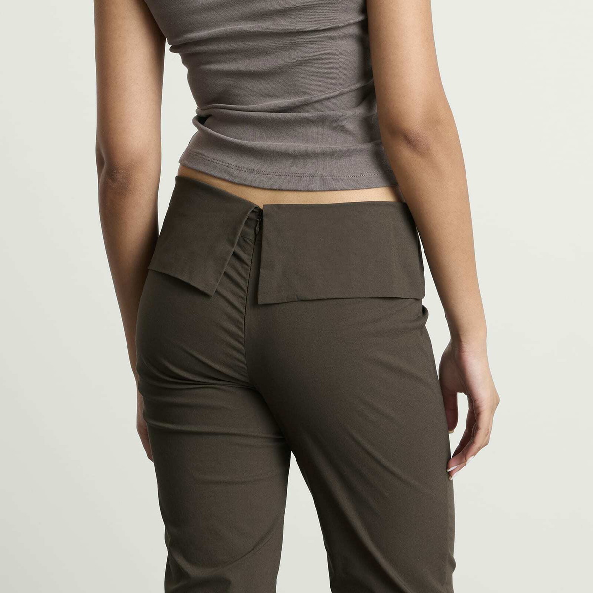 ST. Agni Women's Studio Pants in Wood