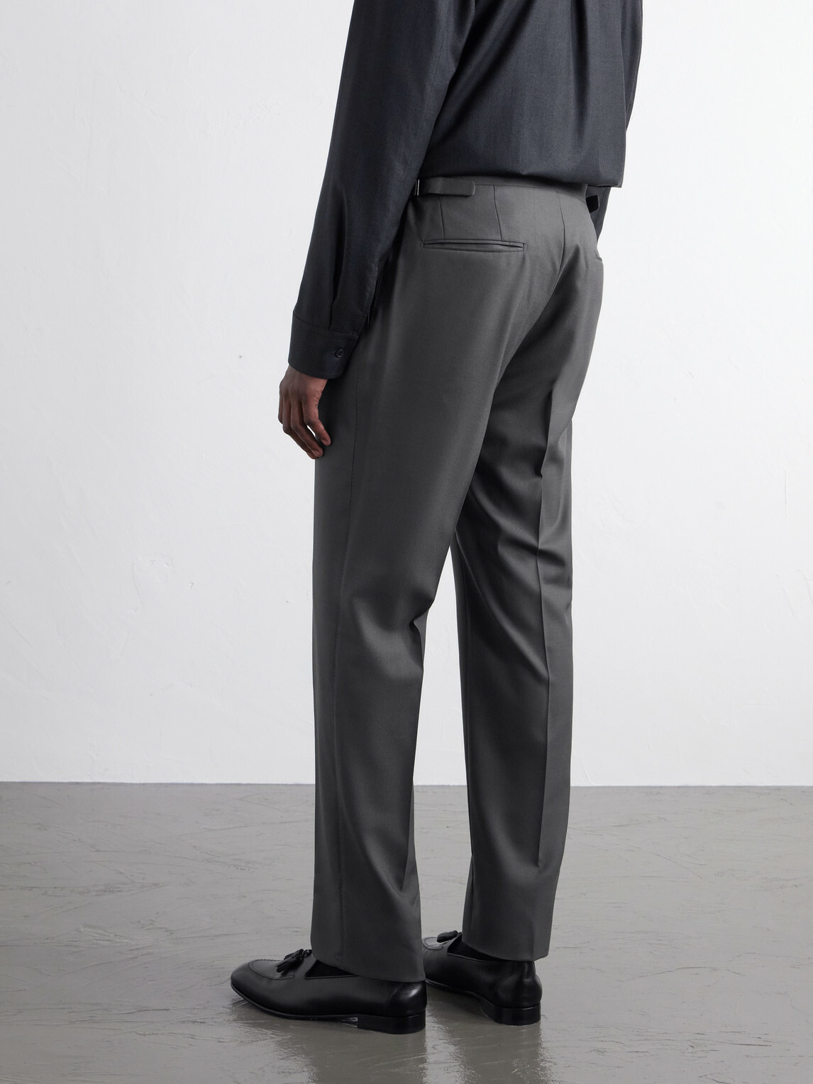 Thom Sweeney - Tapered Pleated Wool-Twill Suit Trousers - Gray