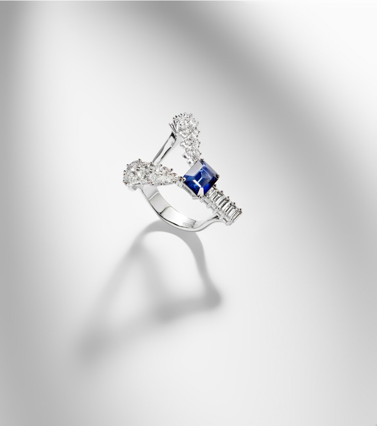 Yeprem Reign Supreme 18kt white gold ring with sapphire and diamonds