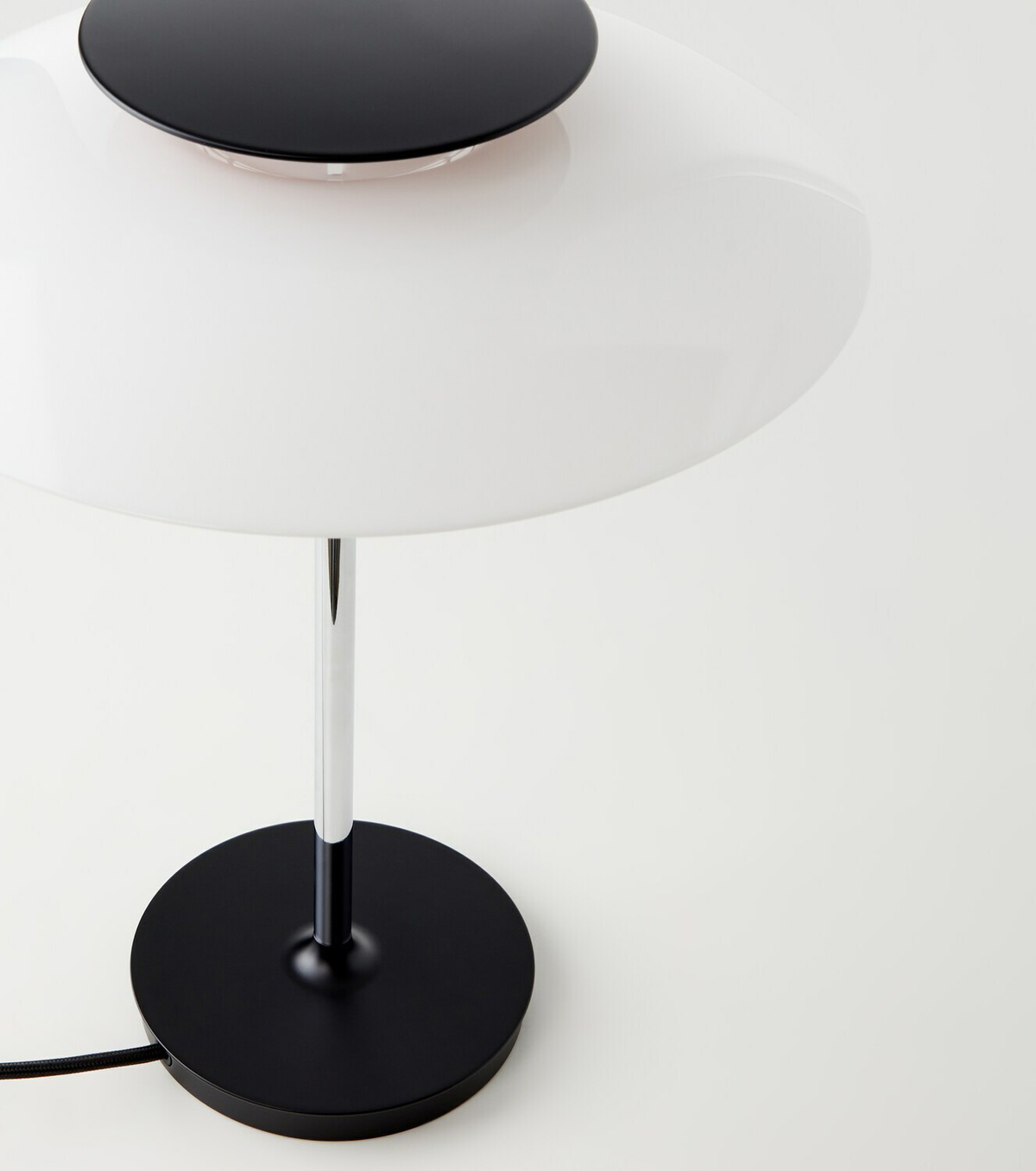 Louis Poulsen PH 80 table lamp by Poul Henningsen (EU plug)