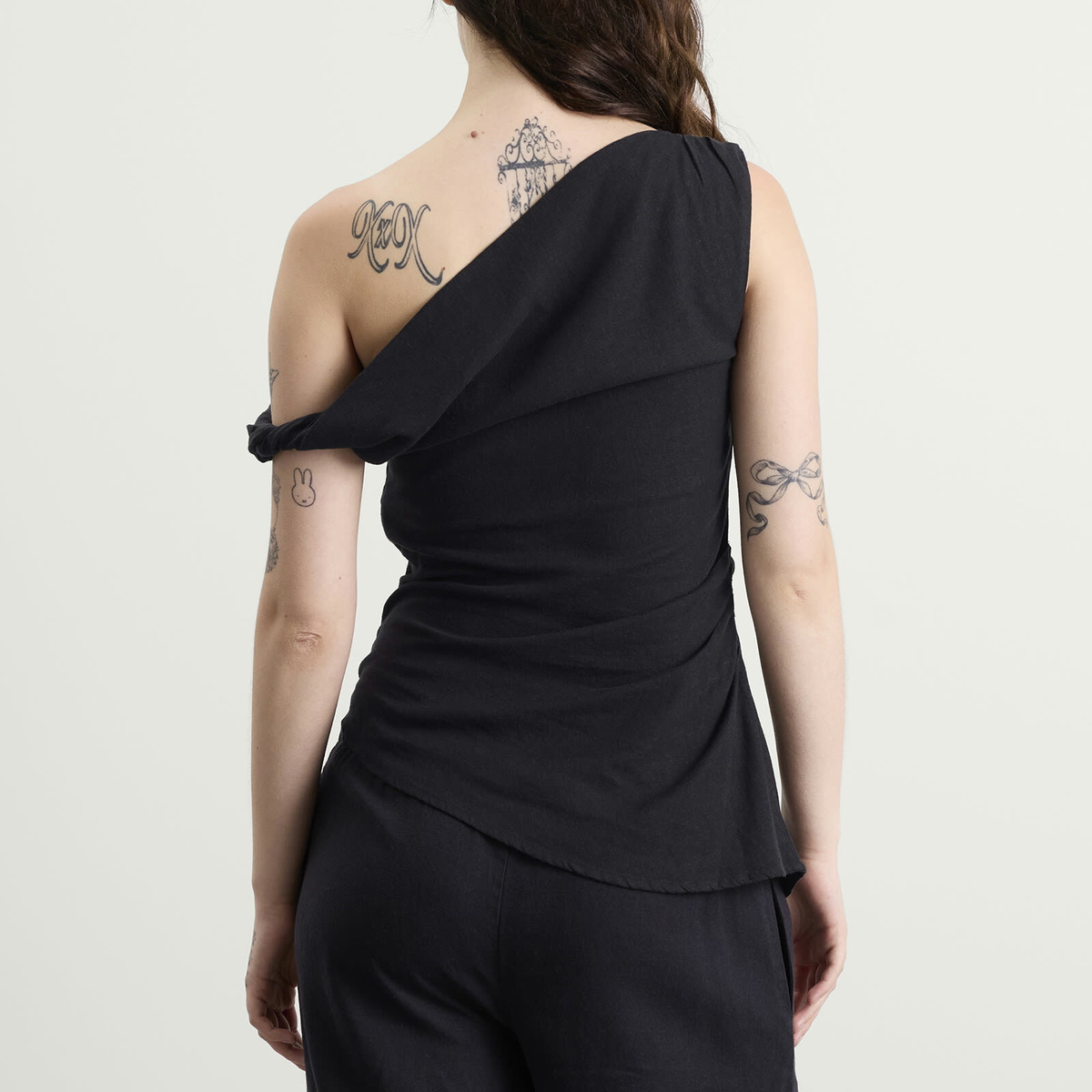 TALA Women's Soft Linen Top in Black