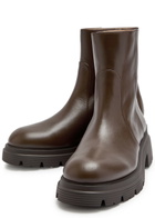 Stuart Weitzman Hudson Leather Chelsea Boots Brown