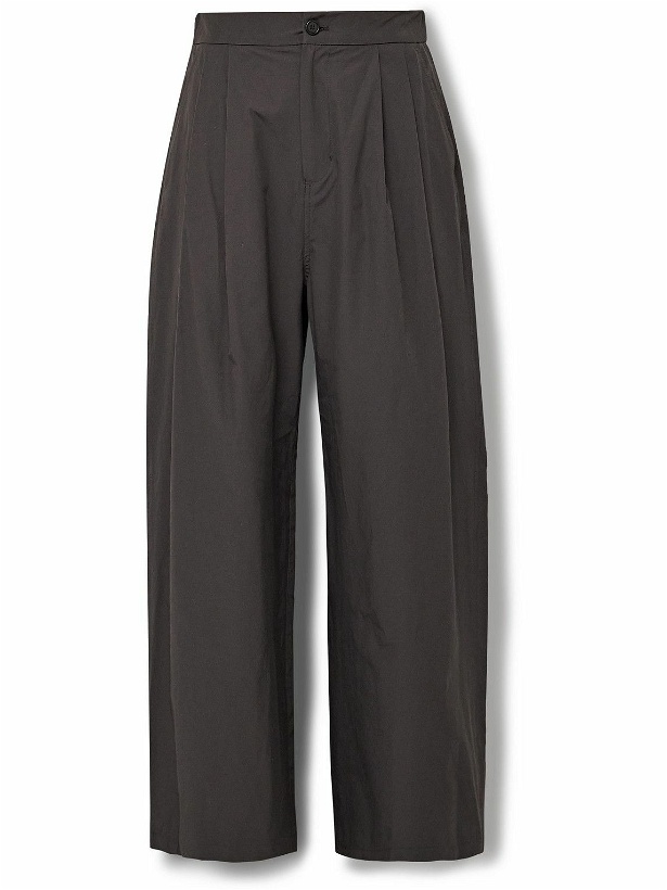 Photo: Amomento - Wide-Leg Pleated Shell Trousers - Gray