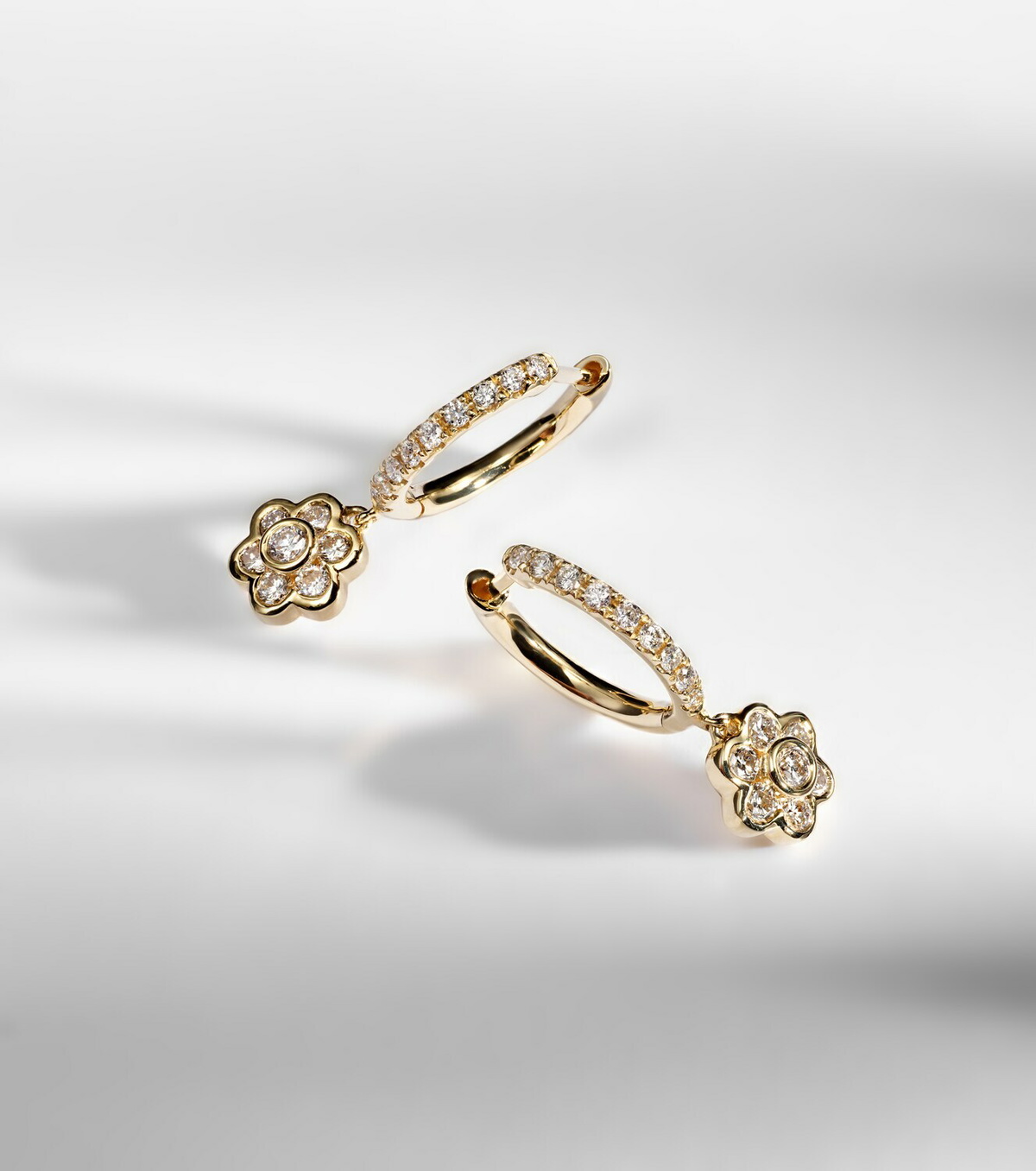 Anita Ko 18kt gold hoop earrings with diamonds