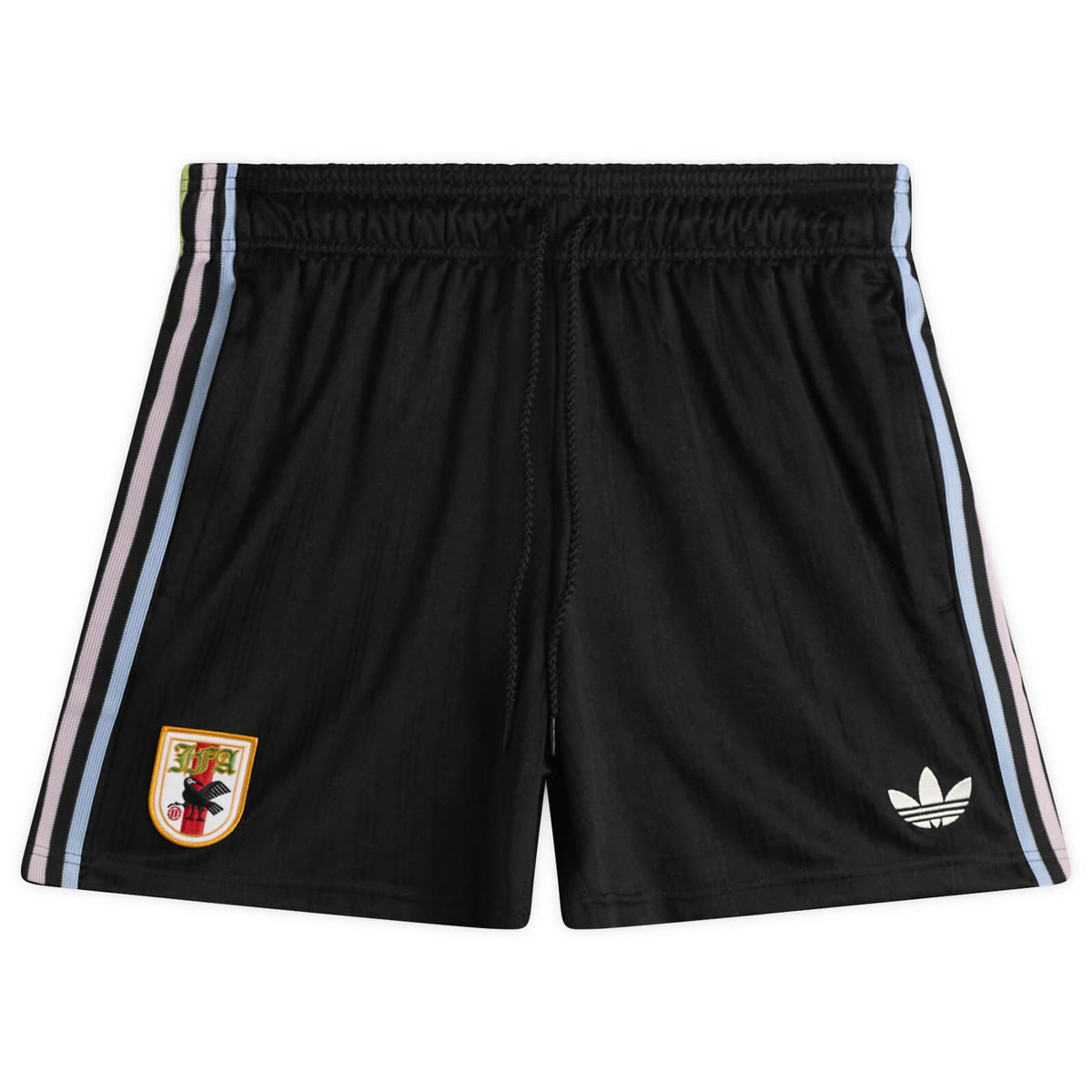 美品 adidas ハーフパンツ サッカー日本代表　ショートパンツnigo 桜餅 ハーフパンツ adidas 美品 サッカー日本代表 ショートパンツnigo